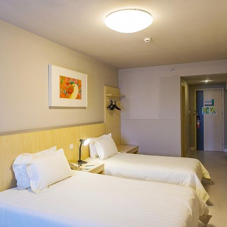 Jinjiang Inn Kunshan Renming Road West Street Bagian luar foto